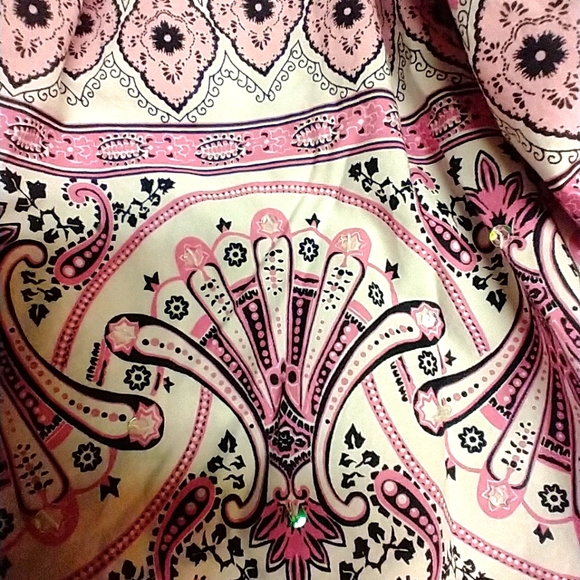 🎀Pretty pink pattern skirt🎀 - Picture 3 of 3